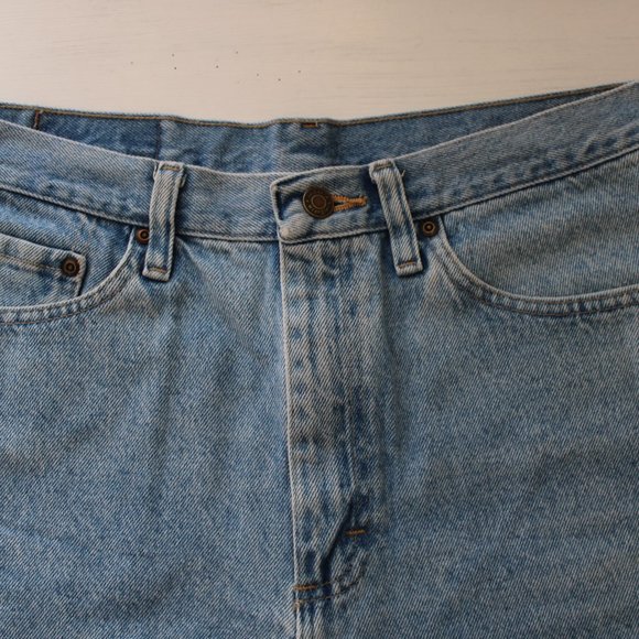 Wrangler Light Wash Distressed Denim Shorts - Picture 5 of 9